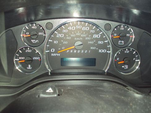 Used 2010 GMC Savana 1500 AWD image 18