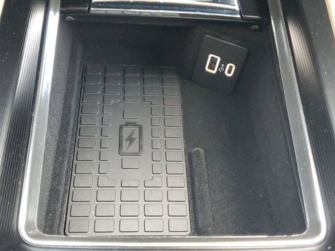 New 2026 Lincoln Corsair Premiere image 23