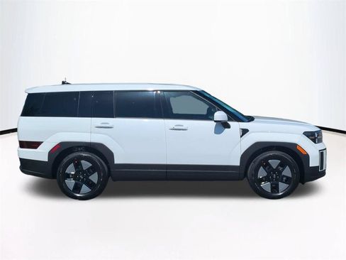 New 2026 Hyundai Santa Fe SE FWD image 2