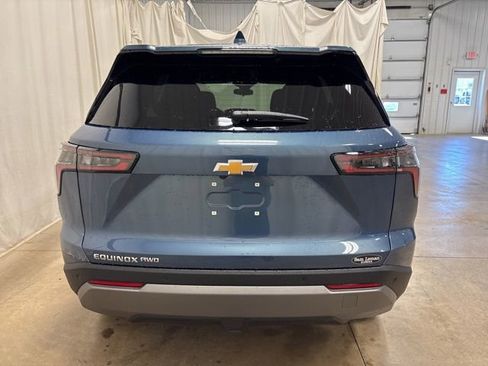 New 2026 Chevrolet Equinox LT AWD/4WD image 5