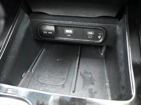 Certified 2025 Kia Telluride S image 23