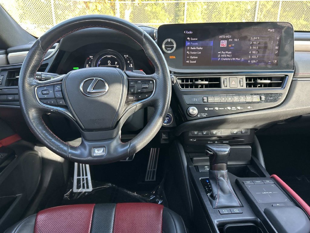 Used 2022 Lexus ES 300h F Sport w/ Accessory Package 2 FWD image 22