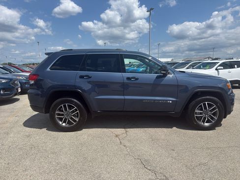 Used 2021 Jeep Grand Cherokee Limited AWD/4WD image 4