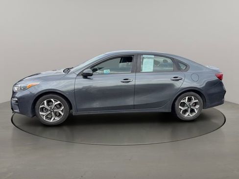 Used 2019 Kia Forte LXS image 2
