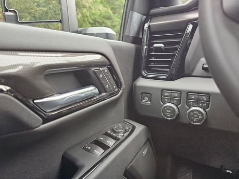 New 2026 GMC Sierra 2500 AT4 w/ AT4 Premium Plus Package AWD/4WD image 26