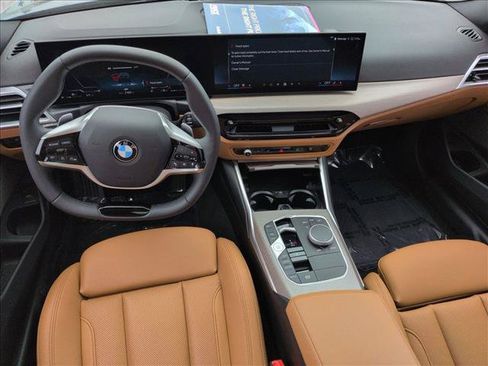 Used 2025 BMW 330i Sedan w/ Convenience Package RWD image 19