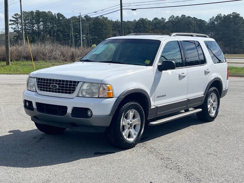Used 2004 Ford Explorer Sport XLT image 12