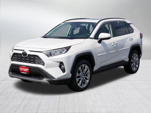 Certified 2020 Toyota RAV4 Limited w/ Limited Grade Weather Package AWD/4WD image 3