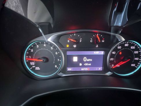 Used 2019 Chevrolet Equinox Premier image 12