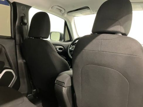 Used 2018 Jeep Renegade Sport w/ Power & Air Group image 7