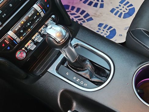 Used 2020 Ford Mustang Premium image 17