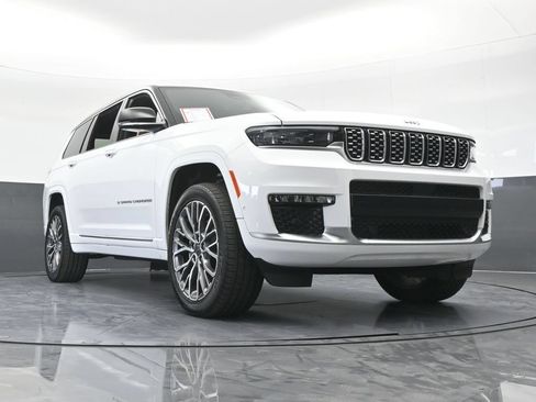 Used 2024 Jeep Grand Wagoneer L Series III w/ Quick Order Packagew 28T AWD/4WD image 68