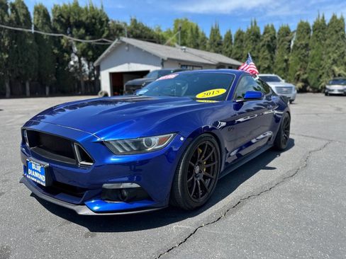 Used 2015 Ford Mustang GT Premium w/ Equipment Group 401A RWD image 3