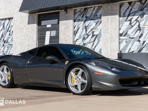 Used 2012 Ferrari 458 Italia Coupe image 18