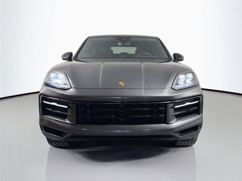 Certified 2026 Porsche Cayenne S AWD/4WD image 10