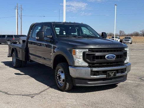 Used 2020 Ford F350 XL w/ Power Equipment Group image 3