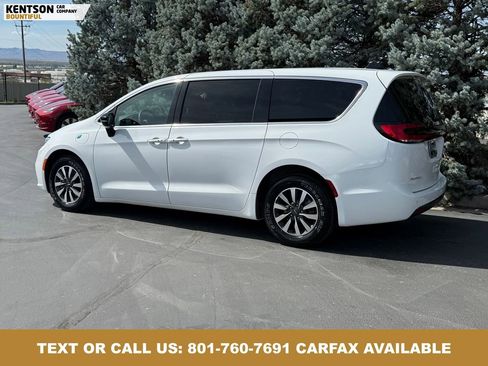 Used 2024 Chrysler Pacifica Limited FWD image 5