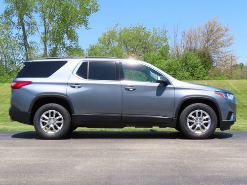 Used 2020 Chevrolet Traverse LT AWD/4WD image 2