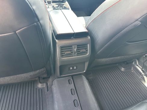 Used 2025 Nissan Rogue SV AWD/4WD image 33