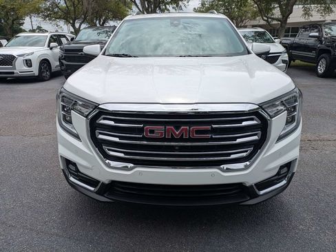 Used 2023 GMC Terrain SLT w/ Infotainment Package II FWD image 9