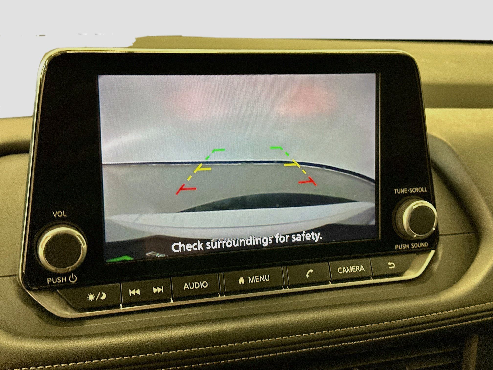 Used 2025 Nissan Rogue SV AWD/4WD image 22