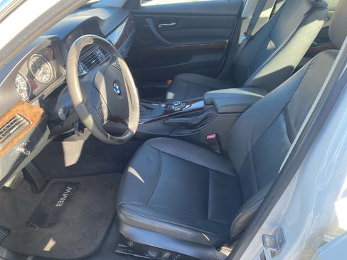 Used 2011 BMW 335i Sedan image 9