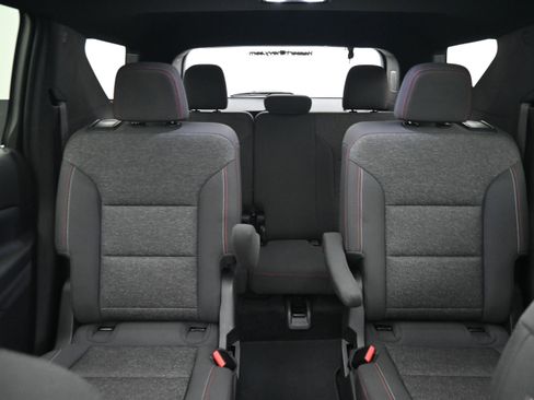 Used 2024 Chevrolet Traverse Z71 AWD/4WD image 33