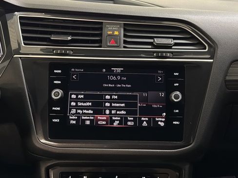 Used 2024 Volkswagen Tiguan SEL R-Line image 33