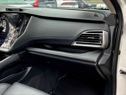 Used 2021 Subaru Outback Limited image 35