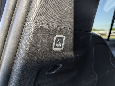 Used 2024 Jeep Wagoneer L Series II image 31