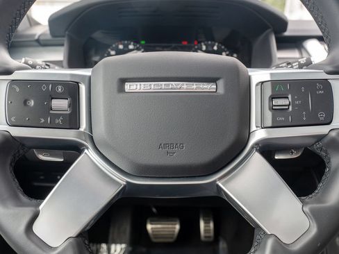 Certified 2025 Land Rover Discovery Dynamic SE AWD/4WD image 15