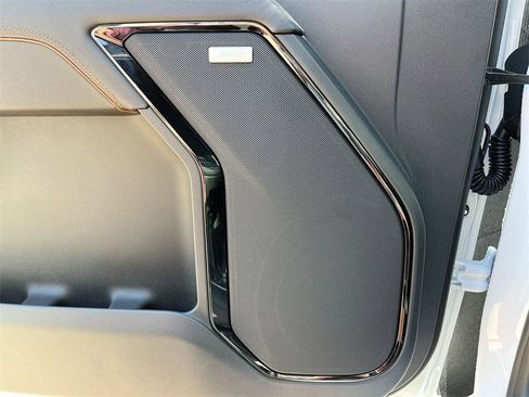 New 2025 GMC Sierra 1500 AT4 w/ AT4 Premium Package image 18