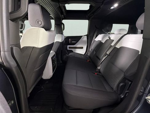 Certified 2025 GMC Hummer EV 3X AWD/4WD image 27