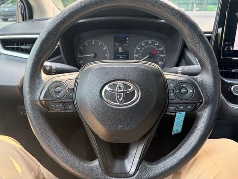 Used 2024 Toyota Corolla LE FWD image 25