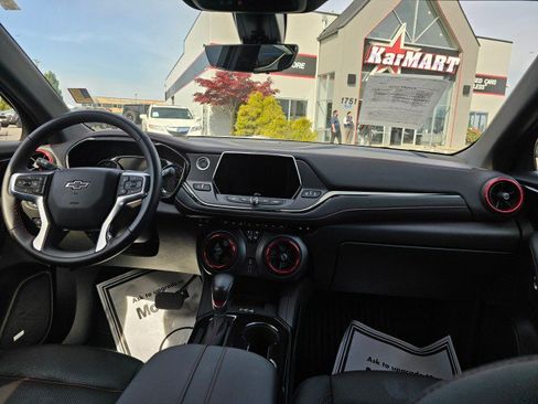 Used 2022 Chevrolet Blazer RS w/ Enhanced Convenience Package image 17