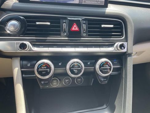 Used 2023 Genesis G70 2.0T AWD/4WD image 26