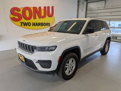 Used 2023 Jeep Grand Cherokee Laredo