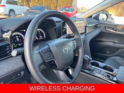 Used 2025 Toyota Camry XLE image 4