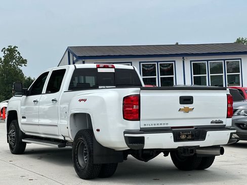 Used 2016 Chevrolet Silverado 3500 High Country w/ Duramax Plus Package AWD/4WD image 5