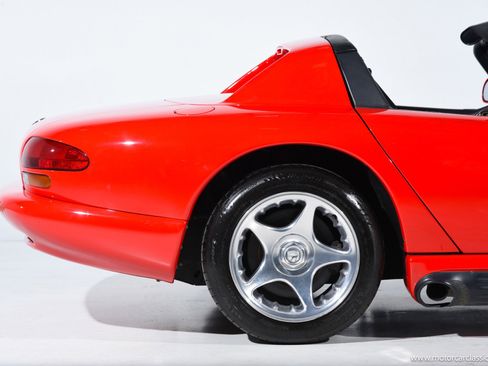 Used 1994 Dodge Viper RT/10 RWD image 25