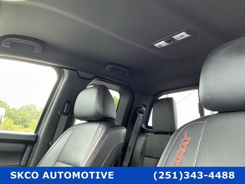 Used 2020 Nissan Titan PRO-4X w/ Pro-4x Convenience Package AWD/4WD image 27