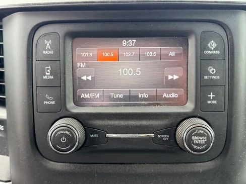 Used 2022 RAM 1500 Big Horn AWD/4WD image 16