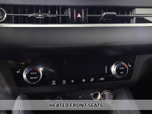 Used 2024 Mitsubishi Outlander SE image 7