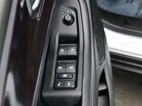 Used 2023 Jeep Grand Cherokee Altitude image 10