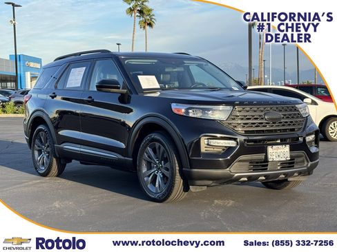 Used 2022 Ford Explorer XLT w/ Equipment Group 202A image 1