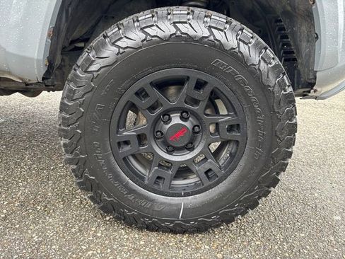 Used 2021 Toyota Tacoma TRD Sport image 24