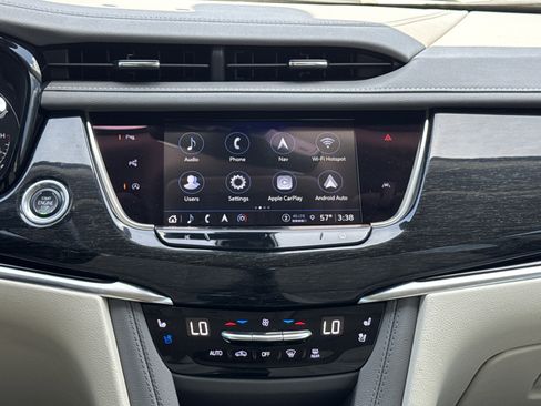 Used 2022 Cadillac XT6 Premium Luxury w/ Technology Package AWD/4WD image 8