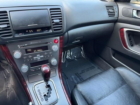 Used 2007 Subaru Outback 2.5i Limited image 31