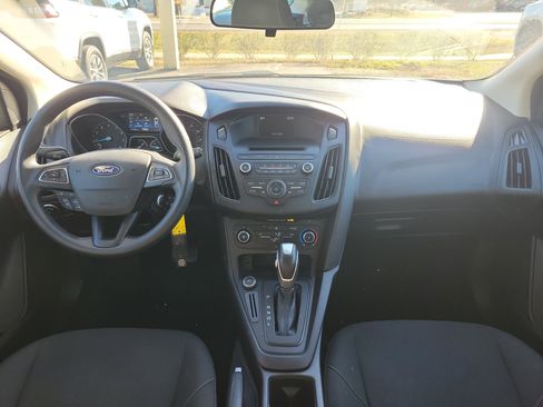 Used 2016 Ford Focus SE image 17