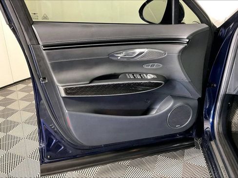 Used 2022 Genesis GV70 3.5T Sport w/ Sport Prestige Package AWD/4WD image 22